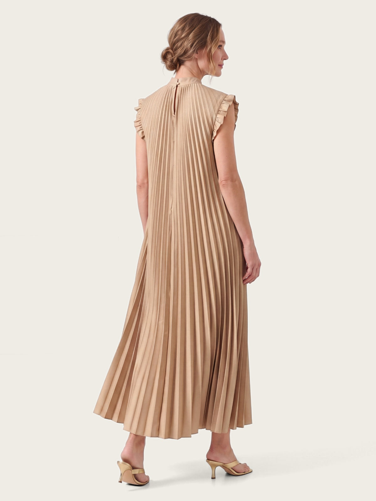 Isabelle maxi dress shown front on – LIRAE LONDON